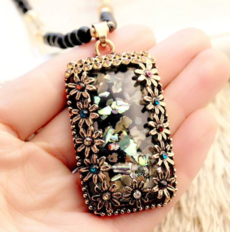 

2018 New Arrival Women Pendant Necklaces The Big Drop Long Sweater Chain All-match Decorative Crystal Necklace Cat's Eye Pendant