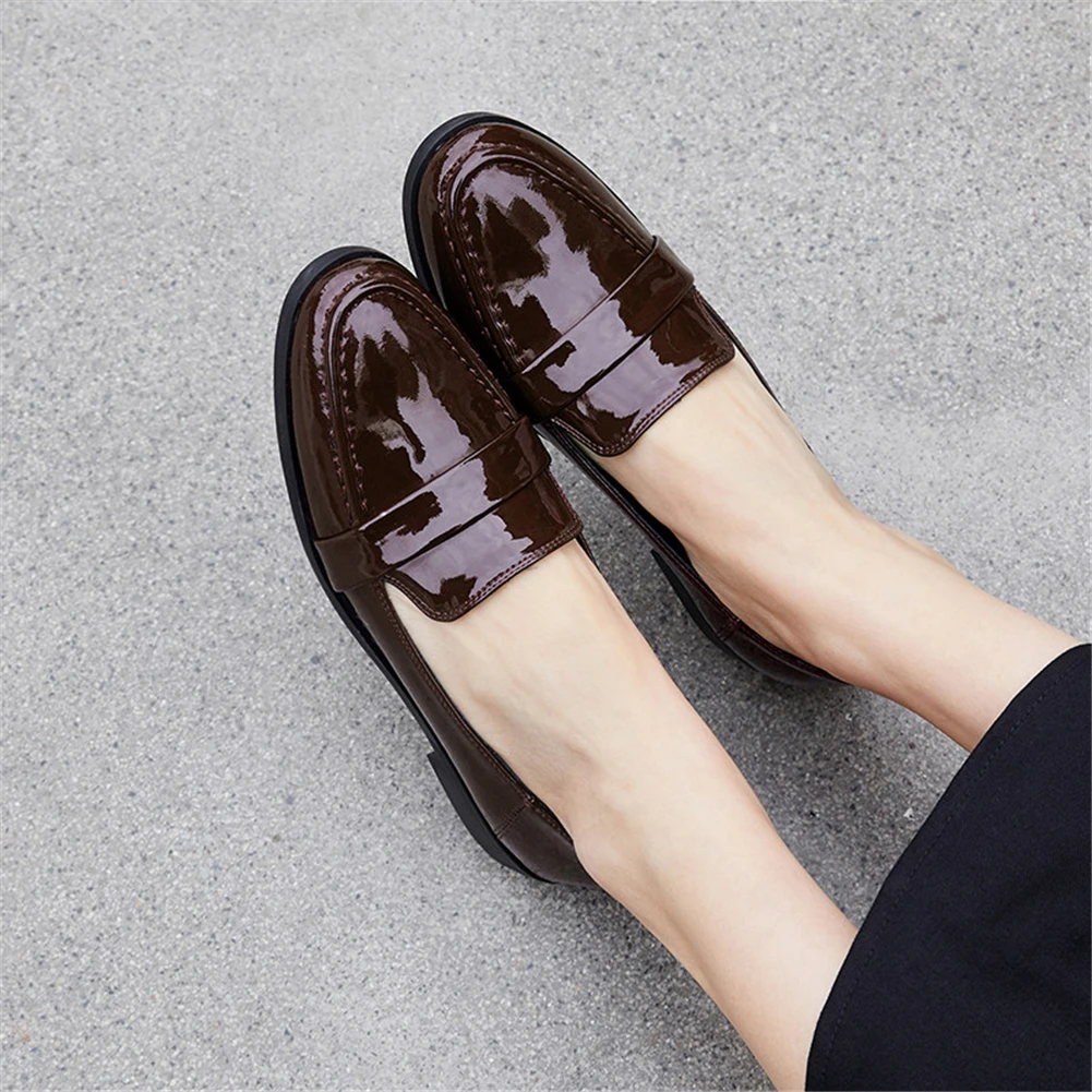 

New High Quality Slip On Casual Shoes Woman Flats Leisure Casual Comfortable Black Flats Women Shoes Footwear