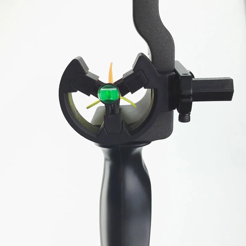 

High-strength nylon+metal Hunting Archery Arrow Rest Works on Left or Right Hand Compound Bows with 3 Brushes Arrow Heads