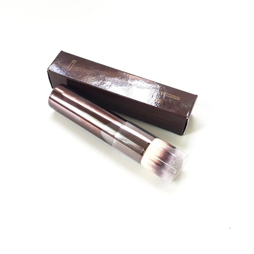 HOURGLASS VANISH FOUNDATION BRUSH _ 12