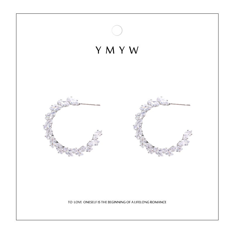 

YMYW Exquisite Luxury Bling Cubic Zirconia C Shaped Stud Earrings Charm Copper 16 k Plated Gold Earrings for Women Oorbellen