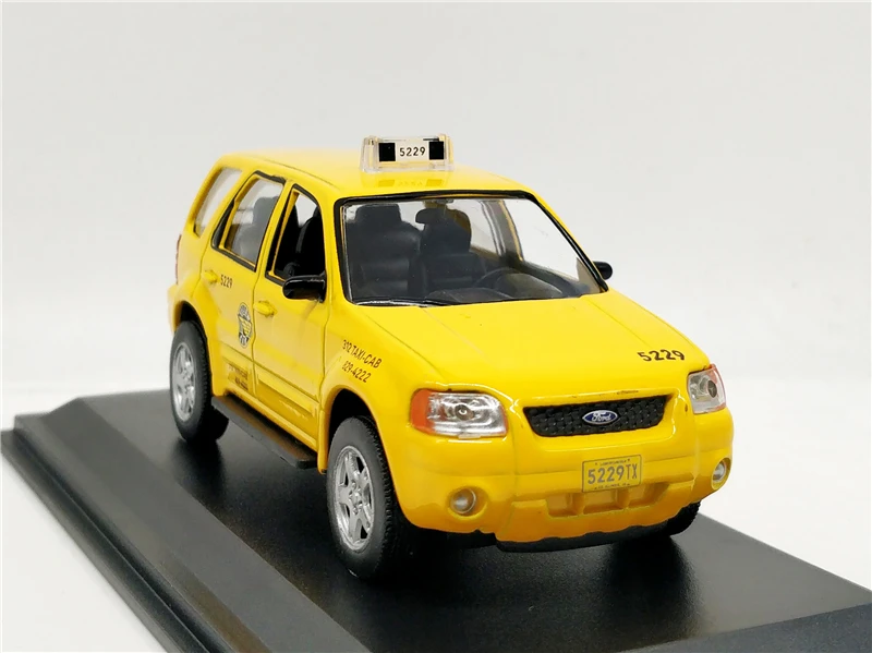 1:43 Leo модели такси Ford Escape Hybird Чикаго 2005 миниатюрный автомобиль литой модельный автомобиль