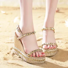2017 Superior QualitySummer style comfortable Bohemian Wedges Women sandals for Lady shoes high platform open toe flip flops