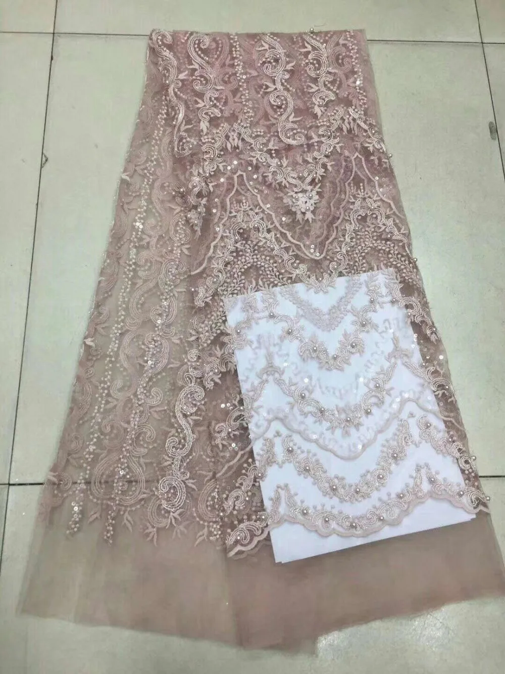 

Multicolor High Quality Nigerian Lace Fabrics For Wedding 2018 Latest African French Lace Fabric With Beads And Sequins Wedding