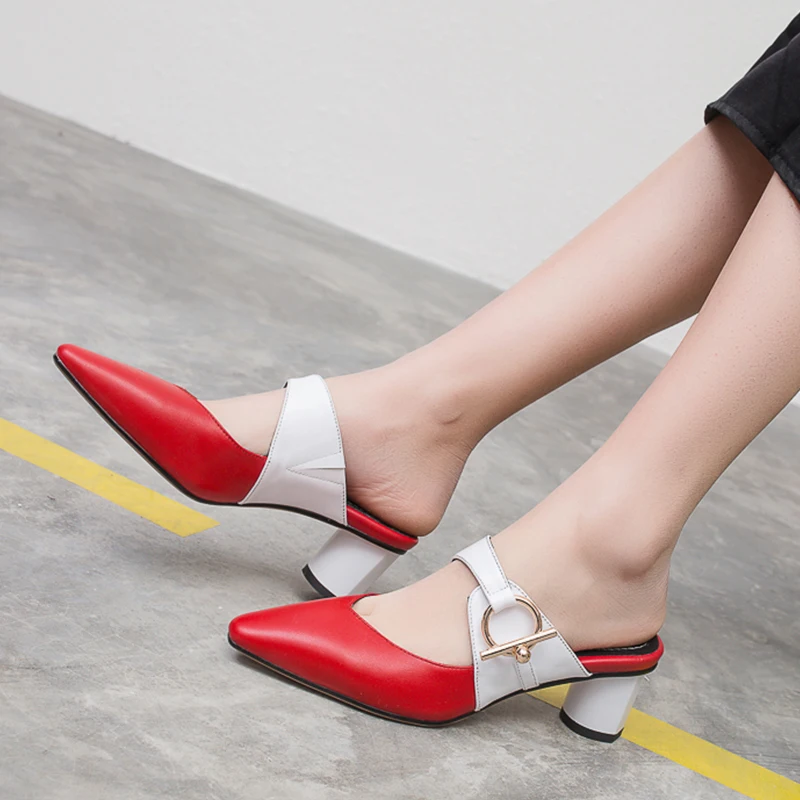 

Dilalula 2019 Summer New Luxury Women Mules Genuine Cow Leather Slippers Metal Decorate Summer Pumps Shoes Woman 34-43