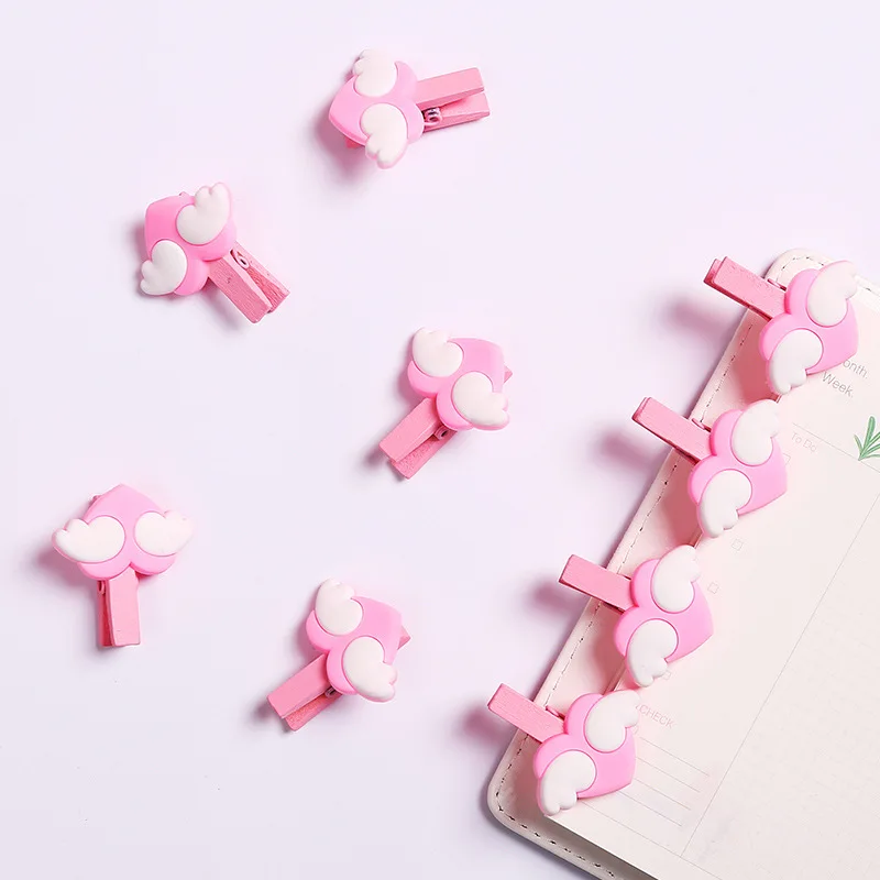 

1pcs Pink Mini Wood Memo Paper Clips Love Heart Wing Wooden Message Photo Clips Craft Decoration School Supplies