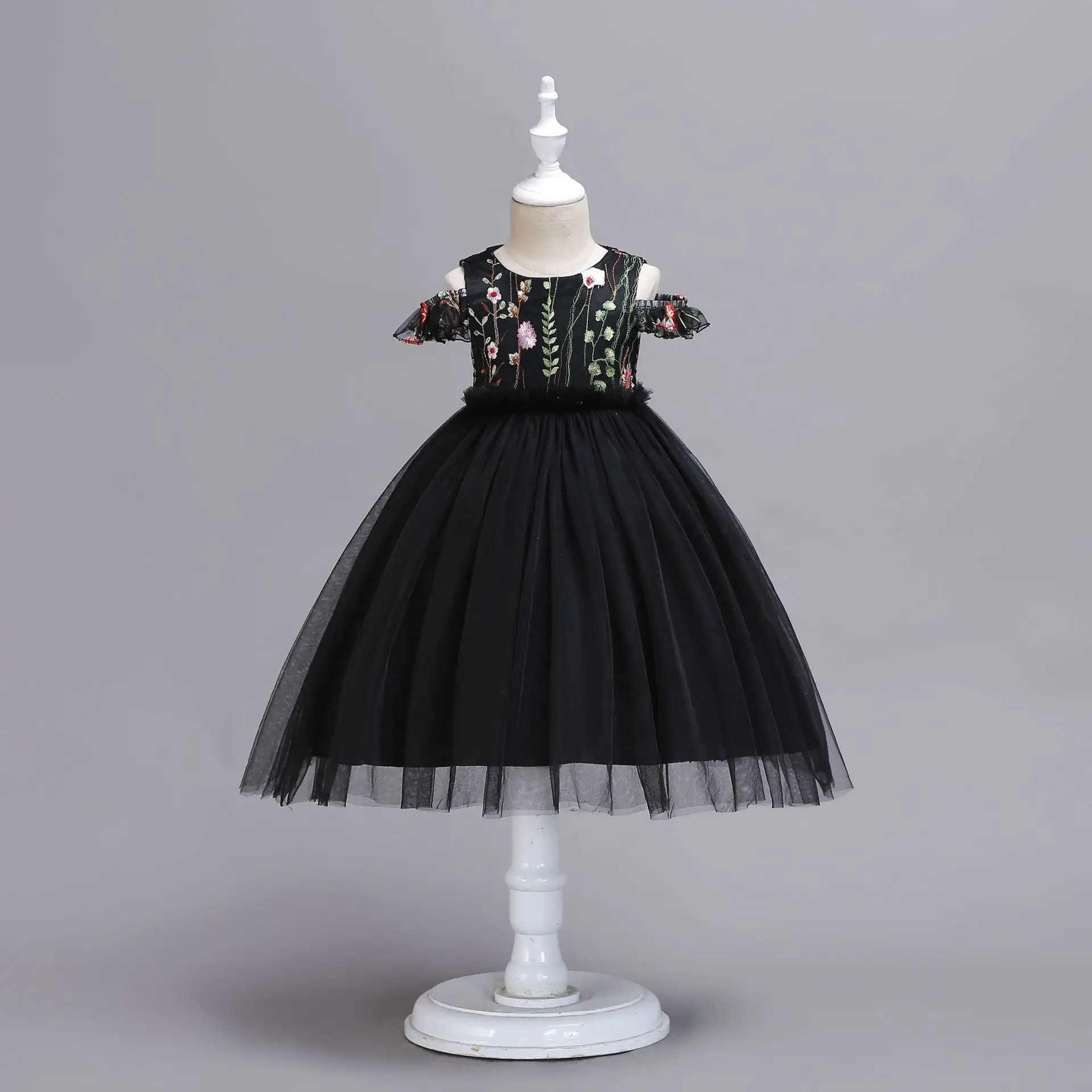 

Girl embroidery dress princess gauze evening es children beautiful clothing 2019 fashion
