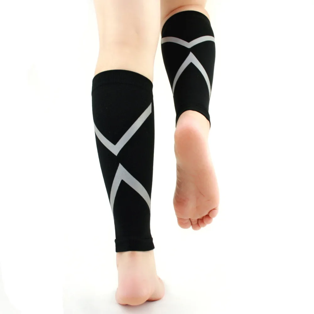 

Calf Compression Sleeve, Footless Socks Shin Splint / Leg Compression Sleeves Calves & Leg Cramps for Runners (1 Pair)
