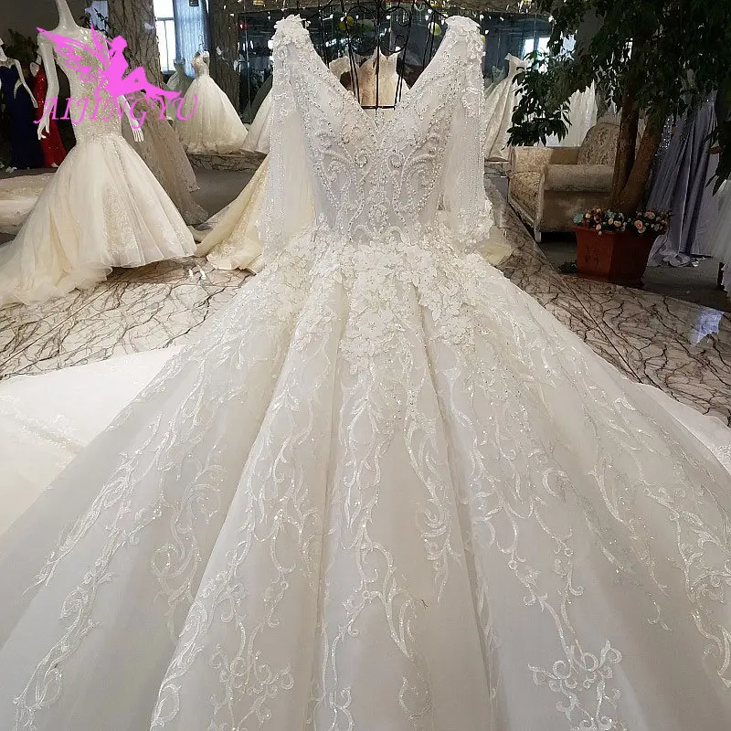 bridal supply store