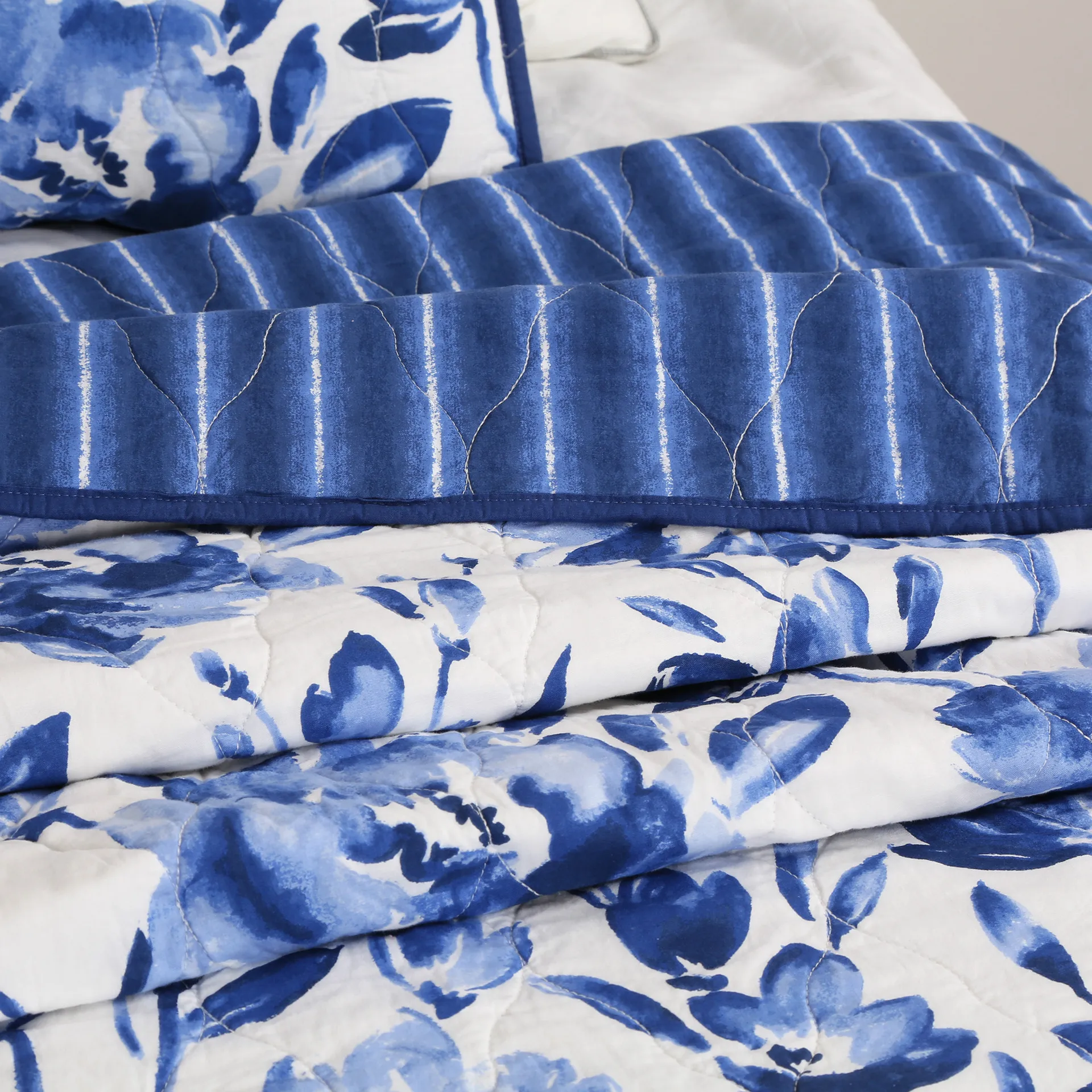 Синий и белый фарфор хлопок комплект стеганого постельного белья Полный Размер Королева 3 шт, китайский стиль стеганое одеяло с цветочным узором набор постельного белья