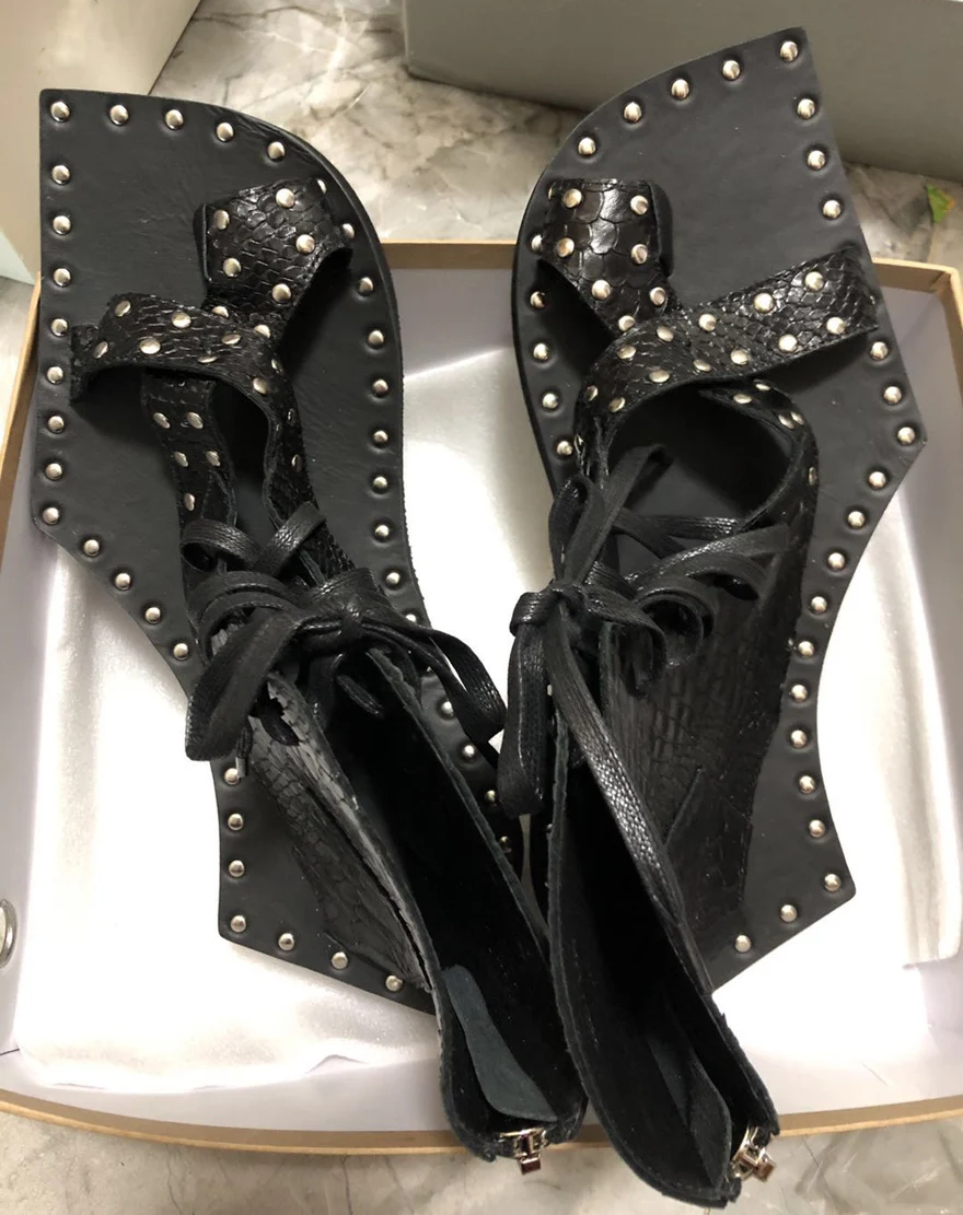 

2019 New mens Black leaher Casual Sandals Geometric shape sole Chunky Mens Shoes
