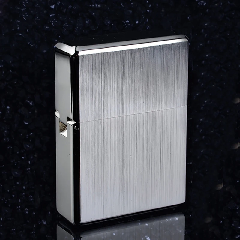 

Pure copper thickening heavy armor lighters, kerosene lighter, gasoline windproof can re pack cigarettes, metal retro, men's gad
