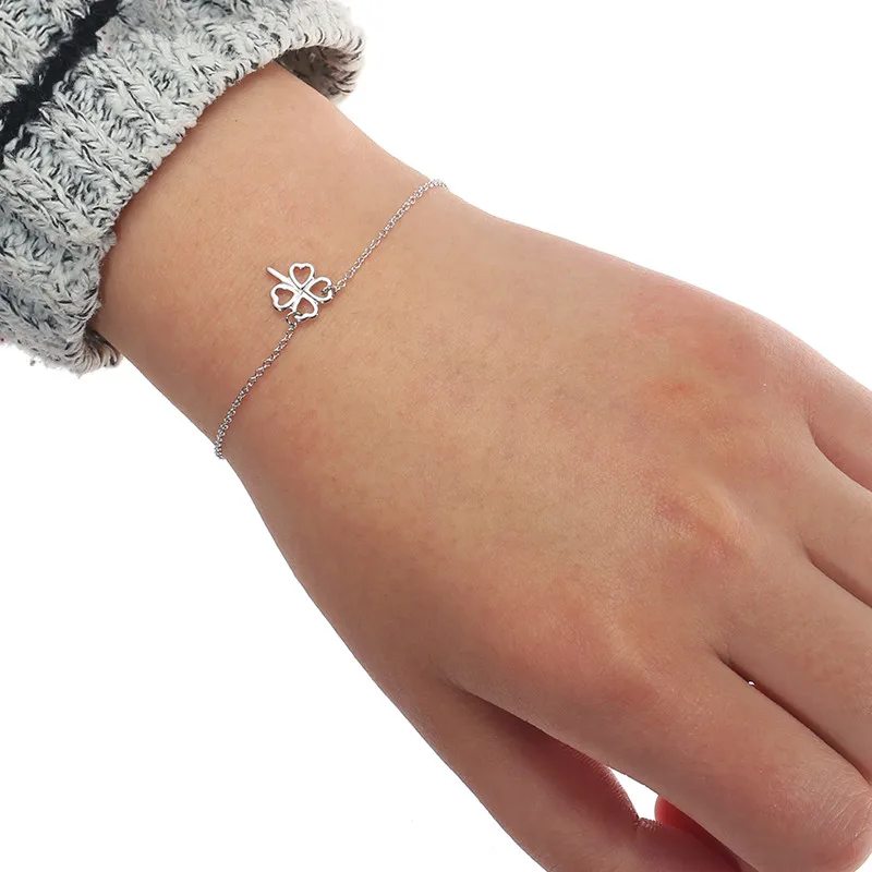

Free Shipping 1Pcs New Fashion Cuff Bracelet Bangle femme Brand Design Four Leaf Clover Chain Bracelets Women Statement Jewelry