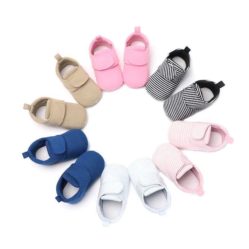 Европейский стиль детская обувь мода первые ходоки кожа детская обувь сплошной для новорожденных девочек обувь все сезоны с