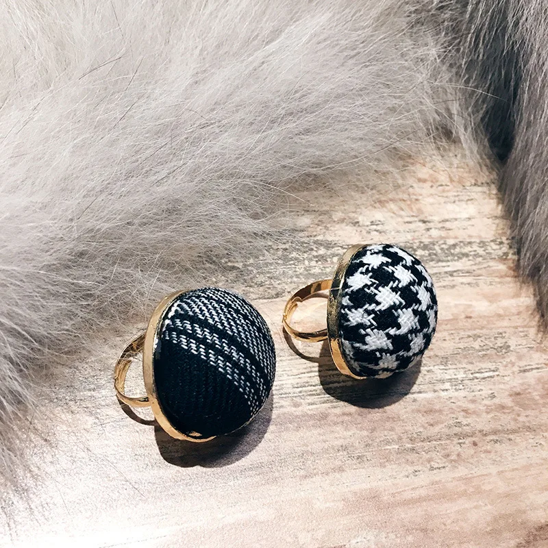 Thousand Birds Lattice Pattern Coarse Cloth Rings For Women Adjustable Opening Women Rings Exaggerated Personality Charm Trinket