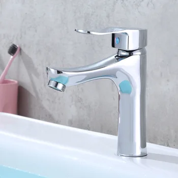 

Cold and hot single hole faucet