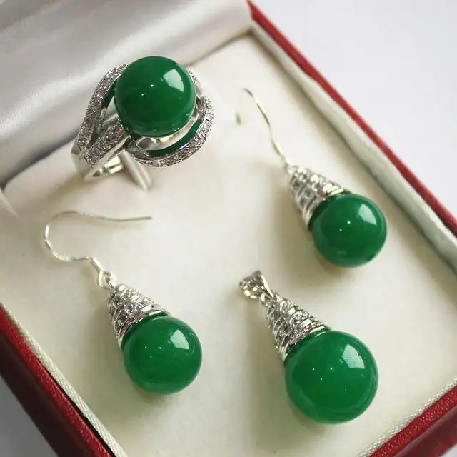 

silver plated 12mm green pendant, earring adn ring jewelry sets
