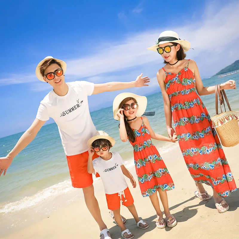 Новая летняя пляжная одежда для семьи красивое платье с цветочным принтом «Мама и я» футболка с короткими рукавами и шорты для папы и сына