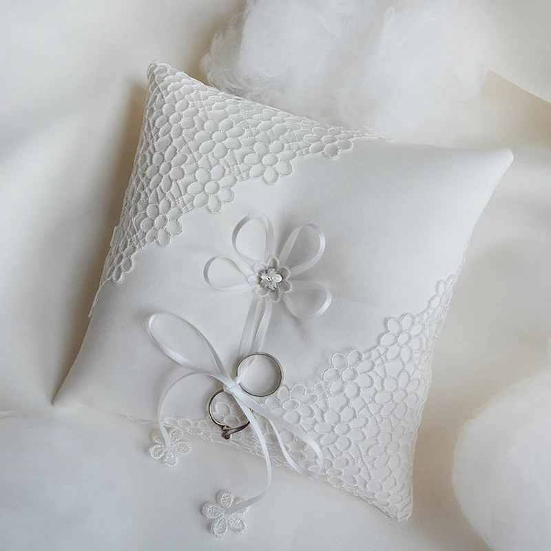 

Top Quality Wedding Ring Pillow Cushion Hollow out flowers bow pillows Engagement Party supplies DIY decoration accessories