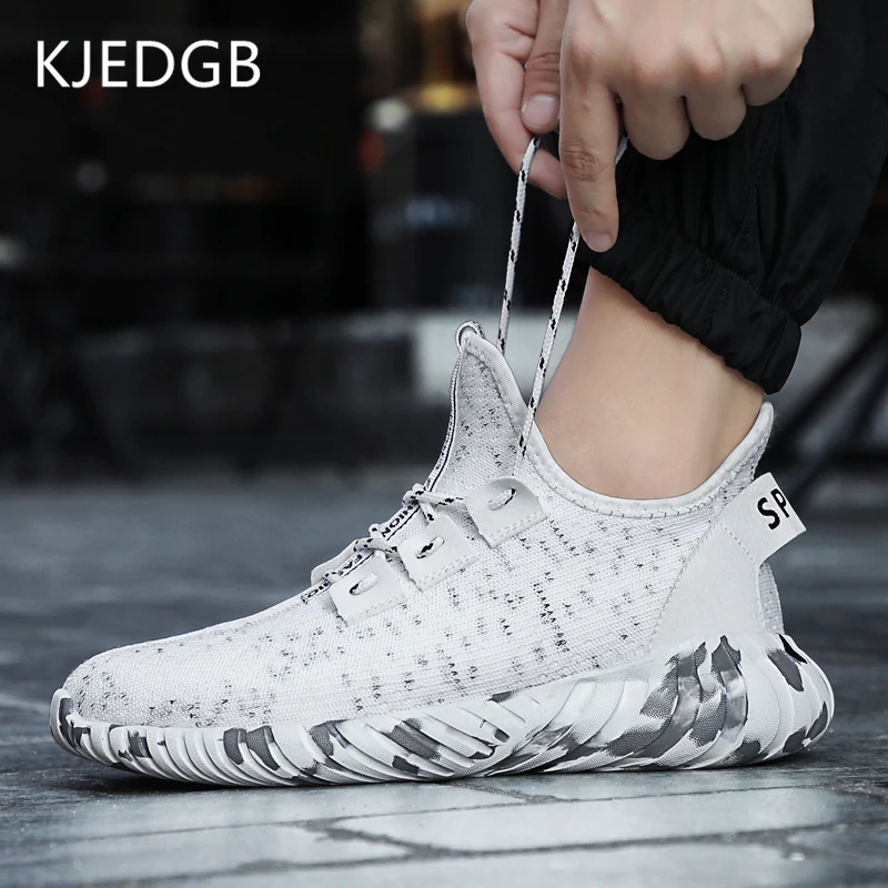 

KJEDGB Design New Brand Men's Comfortable Casual Shoes Flyknit Breathable Camouflage Soles Light Sneakers Black White Male Shoes