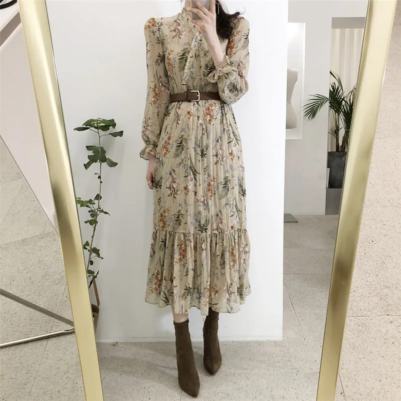 BGTEEVER Elegant V-neck Floral Printed Women Dress Flare Sleeve A-line Female Chiffon Dress 2019 Vintage Women Midi Vestidos BGTEEVER Elegant V-neck Floral Printed Women Dress Flare Sleeve A-line Female Chiffon Dress 2019 Vintage Women Midi Vestidos