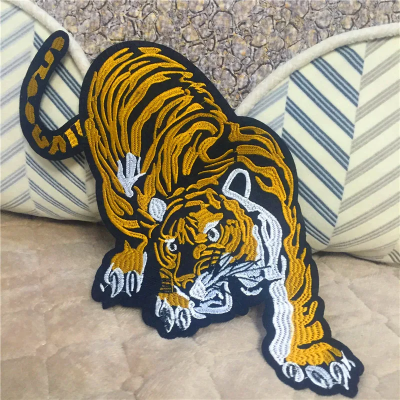 

New 1 piece Tiger Patch Iron-On Embroidered Applique Large Patch DIY Accessory Fashion Clothing Decoration Free Shipping