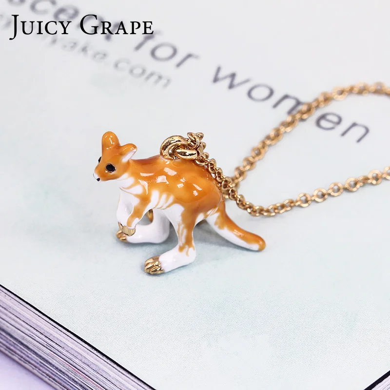 

France New Arrivals Enamel Glaze Kangaroo Crystal Plated Really Gold Necklace Clavicle Chain Women Romantic Jewelry