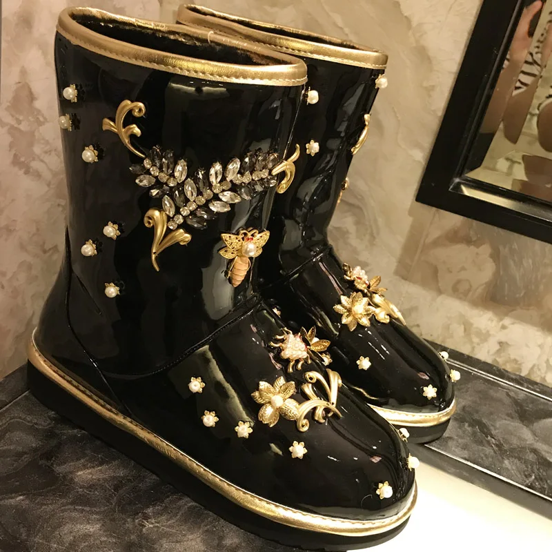 

2018 Autumn Winter delicate bee floral crystal rhinestone pearl wool fur snow boots women winter warm flat heel shoes half boots