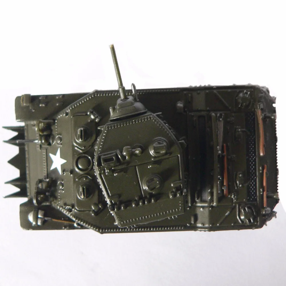 Литой 1/72 весы военного танка модели M5A1 stuat (в) 1944 литья под давлением армейский
