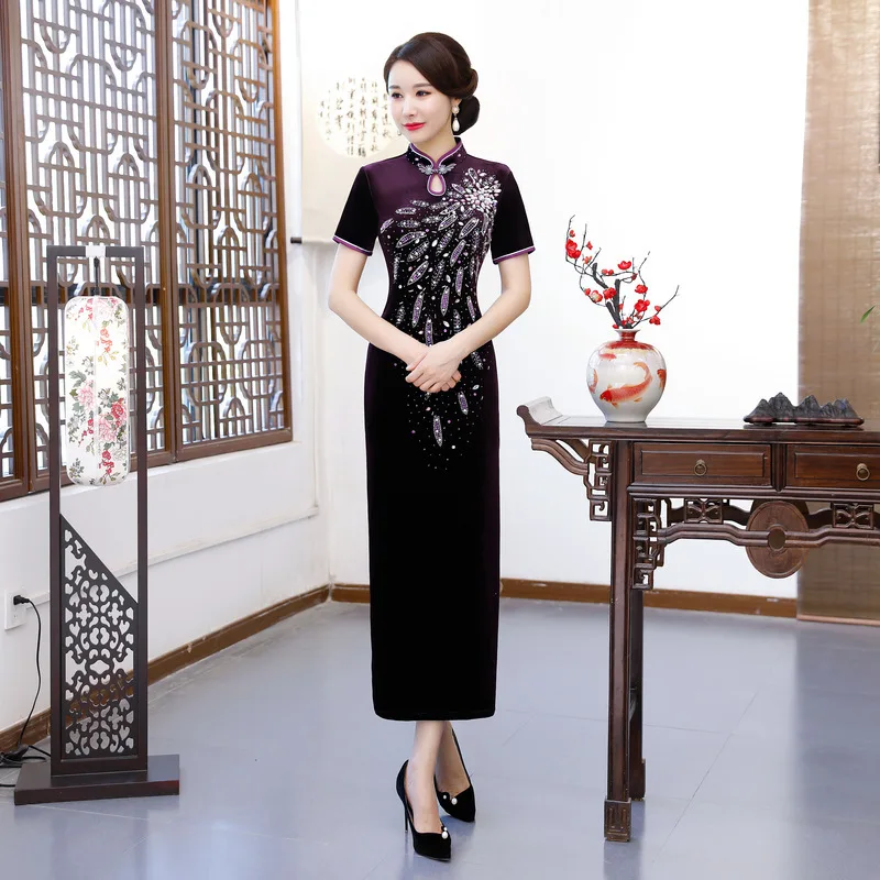 Зимнее фиолетовое платье Cheongsam, модное винтажное длинное бархатное китайское платье, женское вышитое платье-чанпао, элегантное платье с коротким рукавом Qi Pao