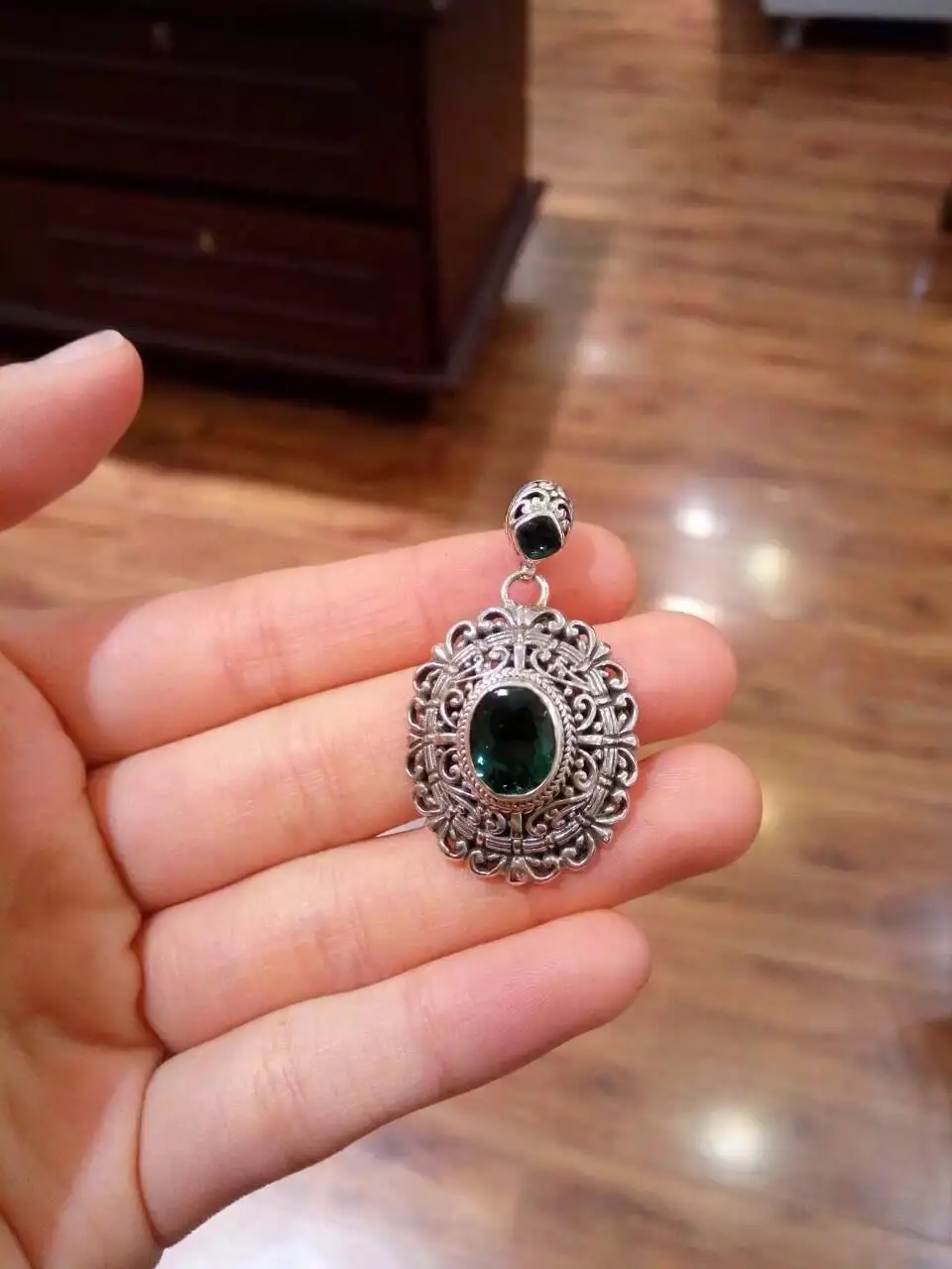 925 Sterling Silver Green Crystal Pendant pendant retro fashion