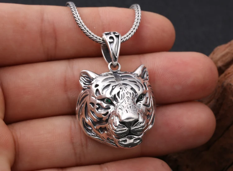 Details about   Tibetan Silver Highly Detail Crafted Pendant Zodiac Tiger w/ Bats Blessing FU 