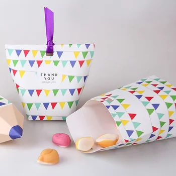 

new 30pcs Colourful flags print Paper Box For Cookie Candy Storage Boxes Gift Packaging Christmas Wedding Favors Decoration