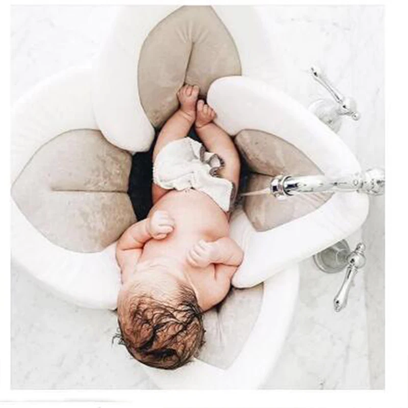 

2018 Four Flower Pads Baby Bath Lotus Shower Bath Baby Safety Petal Pad Bath mat