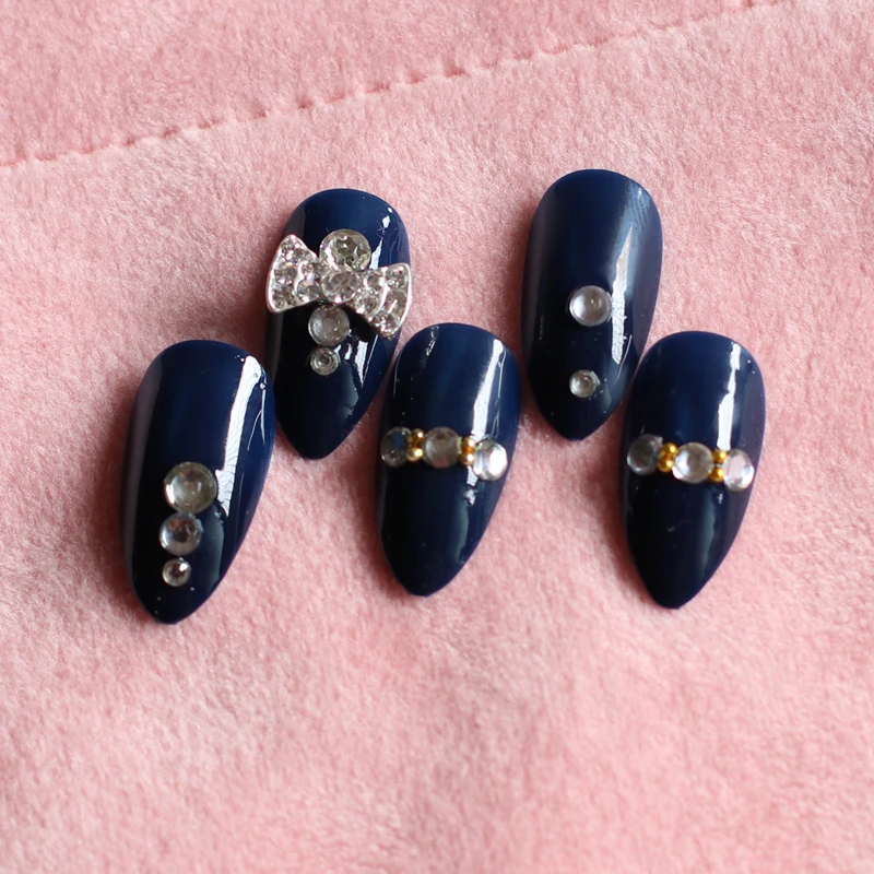

24 pieces / set of fake nails bow diamonds handmade nail tips blue acrylic nails