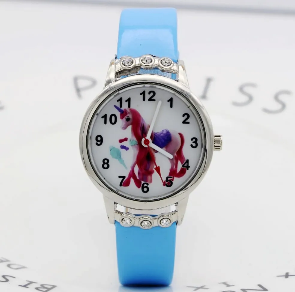 Детские часы модные часы с единорогом кварцевые наручные часы детские часы для мальчиков и девочек Наручные часы для студентов многоцветные часы пластины