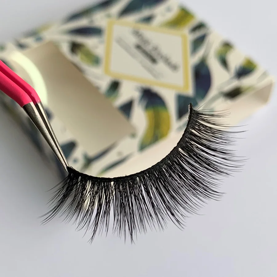 eyelashes extension