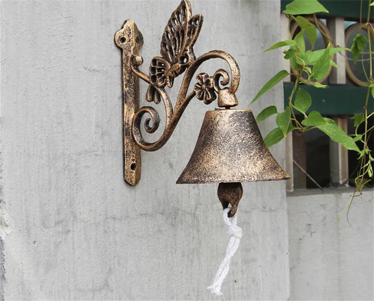 

Cast Iron Door Bell Butterfly Wall Mount Bronze WELCOME Dinner Bell Hand Vintage Wall Hangings Outdoor Garden Ornaments Decor