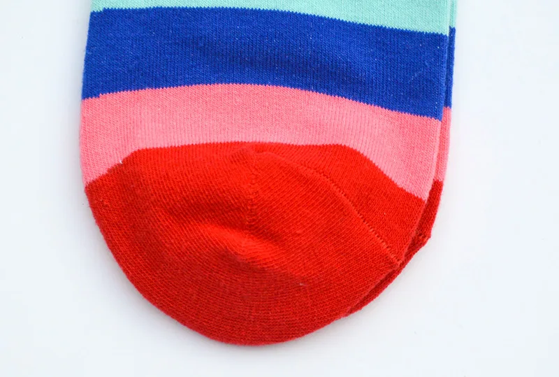 Цвет ful счастье классический контраст Цвет ful полосы с днем обувь для мужчин и женщин Носки, шведском стиле полосатый Ретро спортивные носки