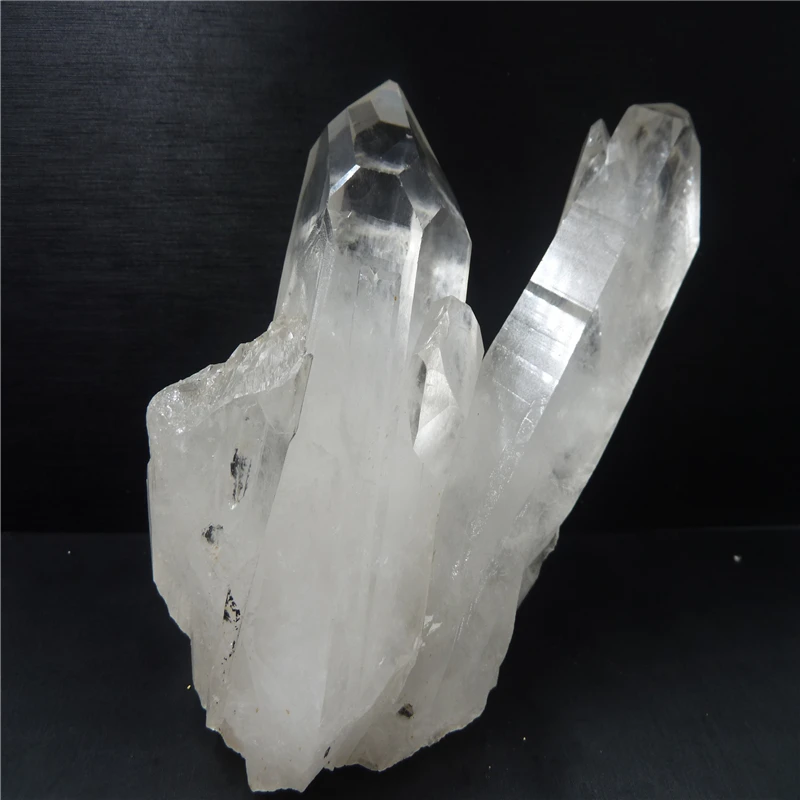 

NATURAL quartz Crystal specimen cluster T586