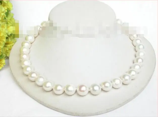 

FREE SHIPPING HOT sell new Style >>>>> Genuine 11mm 17" round white freshwater pearls necklace filled gold clasp j7851