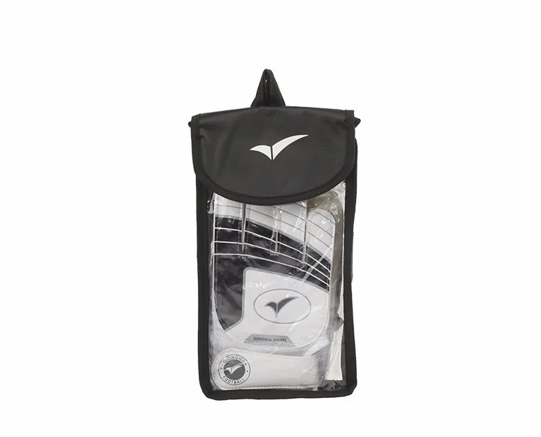 2017 New Child Soccer Goalkeeper Gloves For Kids Football Keeper Latex Goalie Gloves Children Professional Sports Protection 6