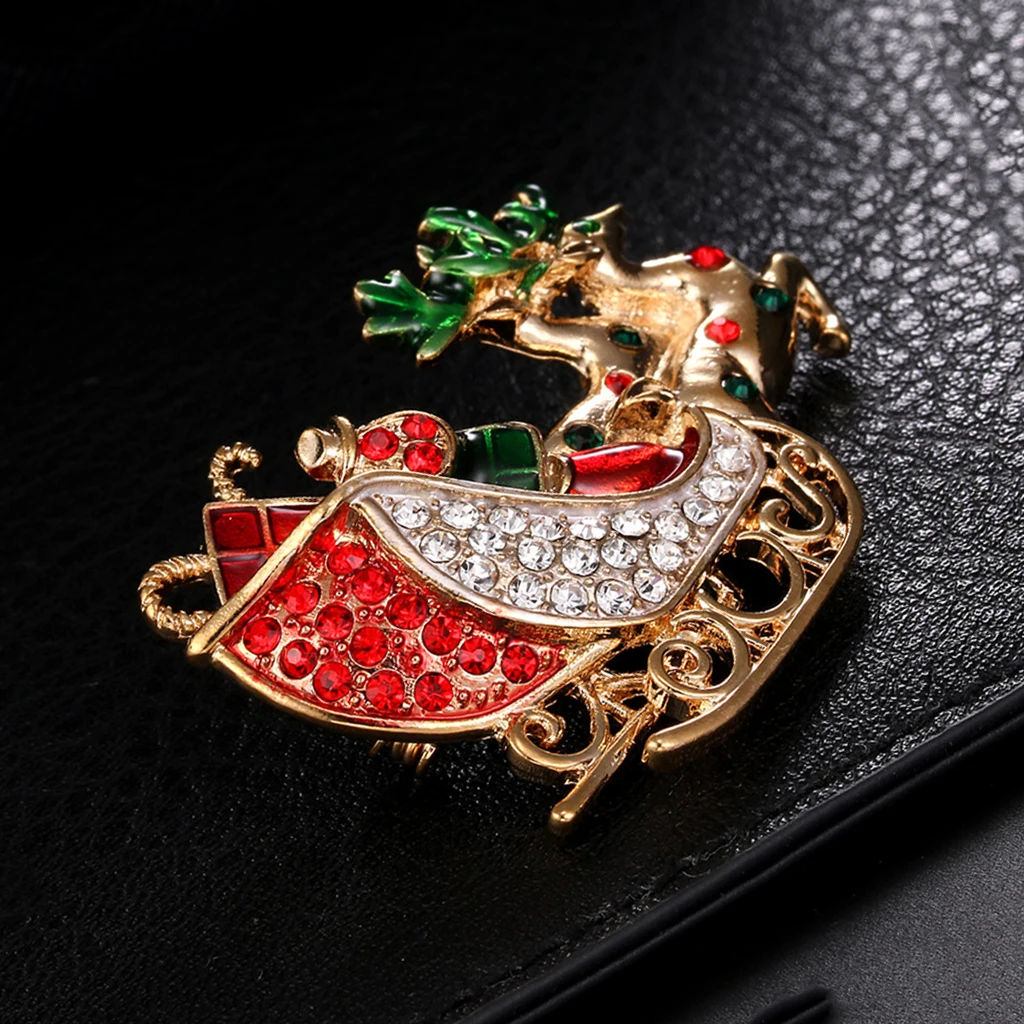 Christmas Wreath Boot Elk Carriage Red Green Rhinestone Brooch Pin Xmas Themed Wedding Party Badge