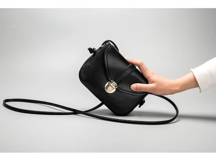 

2018 Women Mini Shoulder Bag Fashion Metal Chain Purse Wallet Bags Mini Small Versatile Luxury Women Mobile Phone Bag bolsa