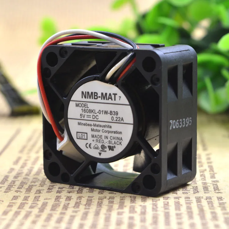 Бесплатная доставка Φ NMB 5V 0.22A 40*40*20 мм 3-проводной охлаждающий вентилятор |