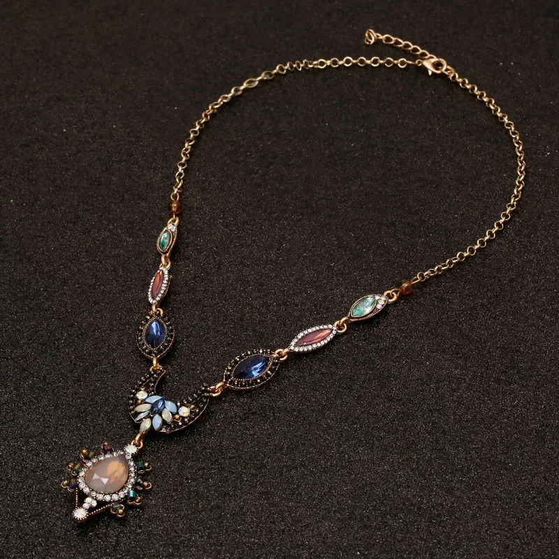 Хорошее ювелирное изделие, Длинное разноцветное ожерелье макси с кристаллами для женщин, винтажное Золотое массивное ожерелье s& Кулоны, индийское колье, колье, колье
