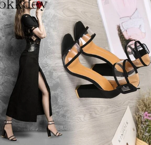 

Woman sandals 2019 new hot flat bottom round transparent thick high heel buckle nightclub catwalk big size female sandals a081