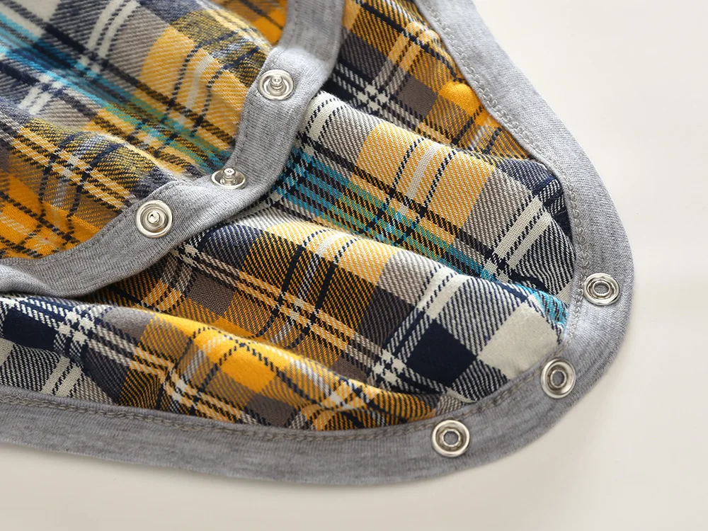 4942412737_457880003