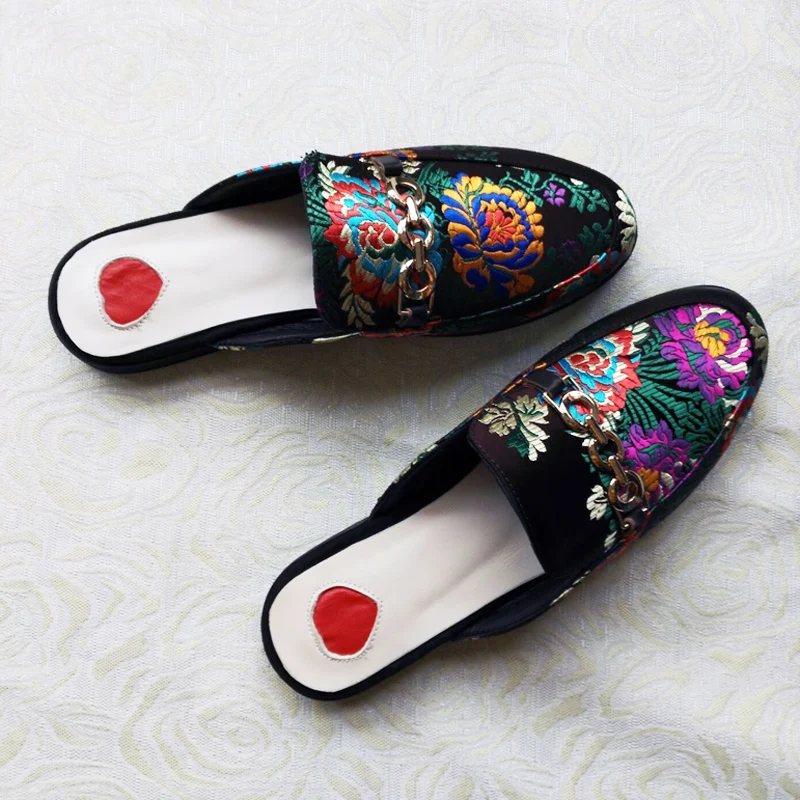 Silk sandals women high quality handmade flats ladies mules shoes 2017 new summer chaussure femme Closed toe slippers big size Silk sandals women high quality handmade flats ladies mules shoes 2017 new summer chaussure femme Closed toe slippers big size