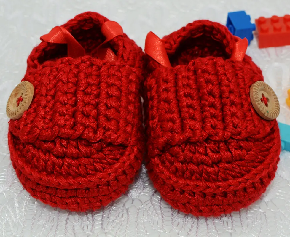 Baby Crib Shoes Newborn Baby Slippers 100% hand crochet 100% cotton soft and comfortable
